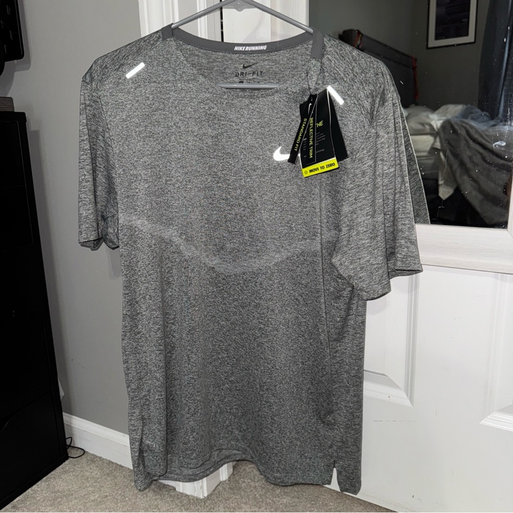 Nike Men's Gray Running Shirt
